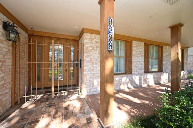 9238 Stroud Drive, Houston, TX 77036