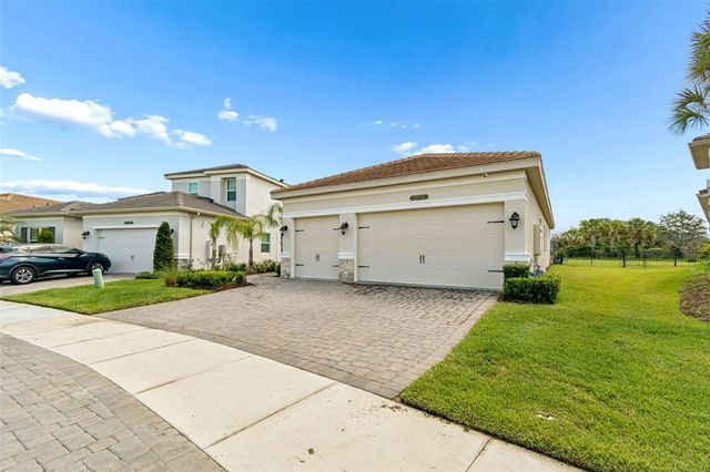 32732 TREE OF LIFE AVENUE, Wesley Chapel, FL 33543