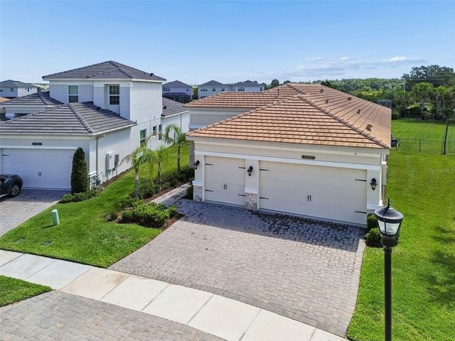 32732 TREE OF LIFE AVENUE, Wesley Chapel, FL 33543