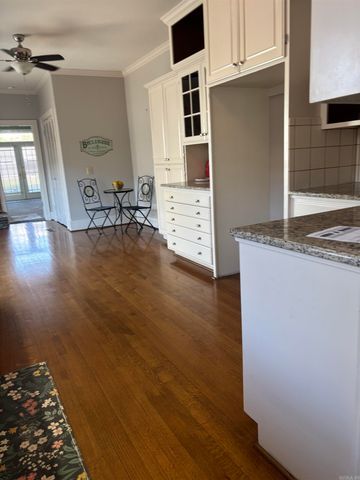3310 N Cypress Street, North Little Rock, AR 72116
