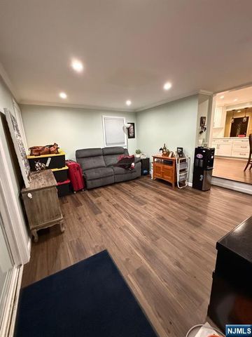 71 Wingra Avenue, Rutherford, NJ 07070