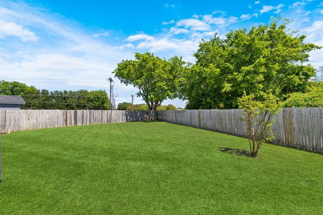 1510 Stoneham Place, Richardson, TX 75081