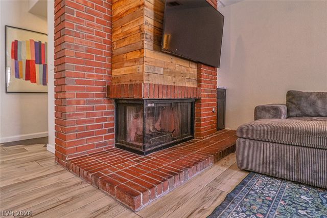2430 Pickwick Drive, Henderson, NV 89014
