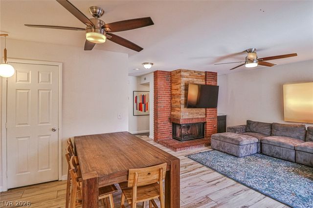 2430 Pickwick Drive, Henderson, NV 89014