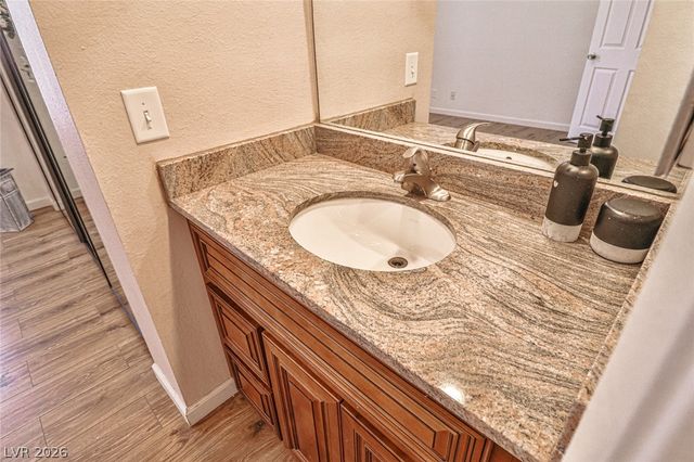 2430 Pickwick Drive, Henderson, NV 89014