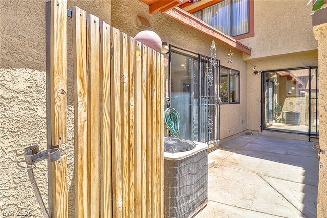 2430 Pickwick Drive, Henderson, NV 89014