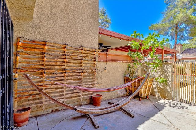 2430 Pickwick Drive, Henderson, NV 89014