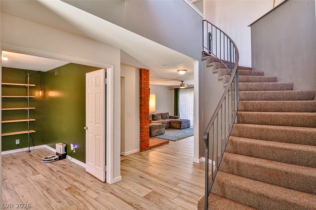 2430 Pickwick Drive, Henderson, NV 89014