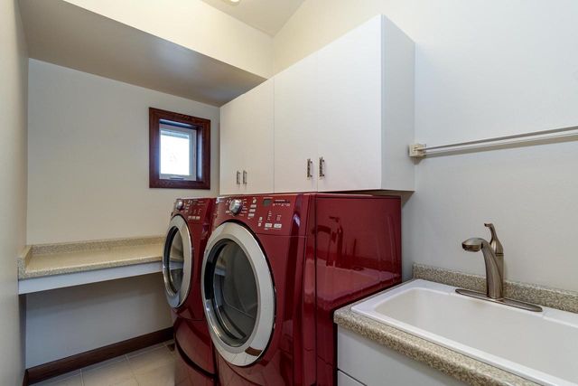 2829 Sylvan Avenue, Madison, WI 53705