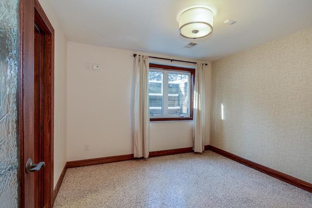 2829 Sylvan Avenue, Madison, WI 53705