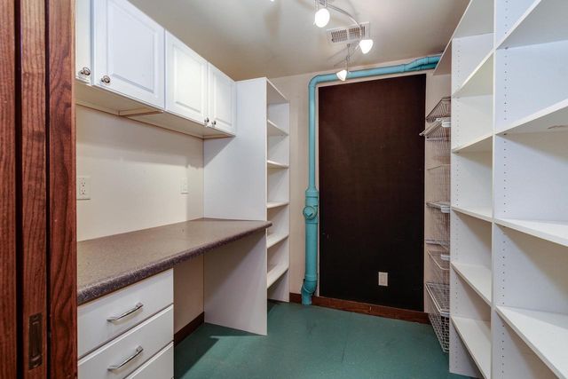 2829 Sylvan Avenue, Madison, WI 53705