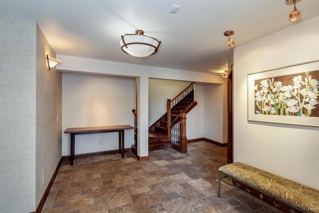 2829 Sylvan Avenue, Madison, WI 53705