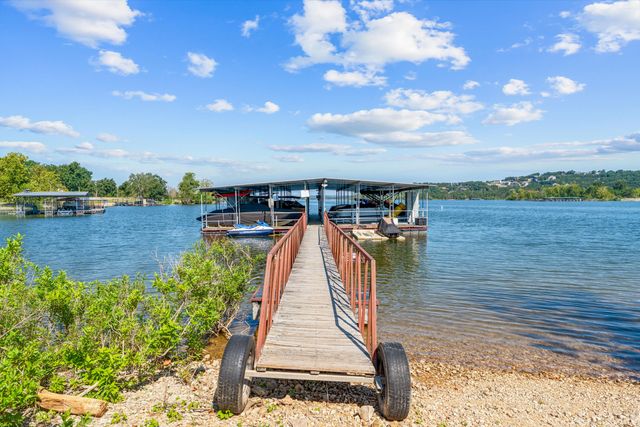 1977 Graham Clark Drive, Hollister, MO 65672