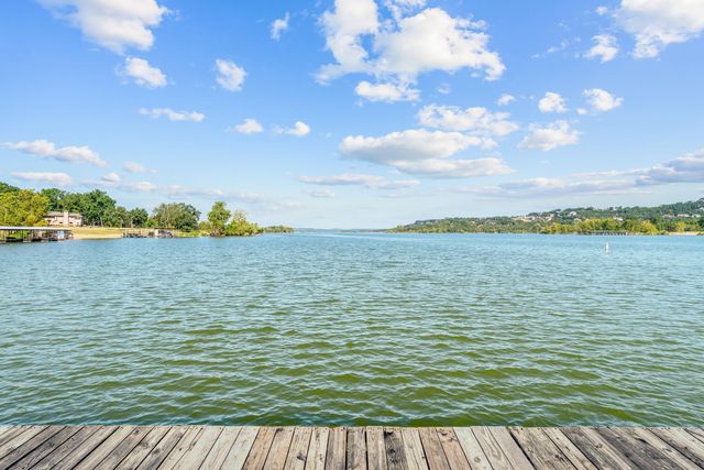 1977 Graham Clark Drive, Hollister, MO 65672