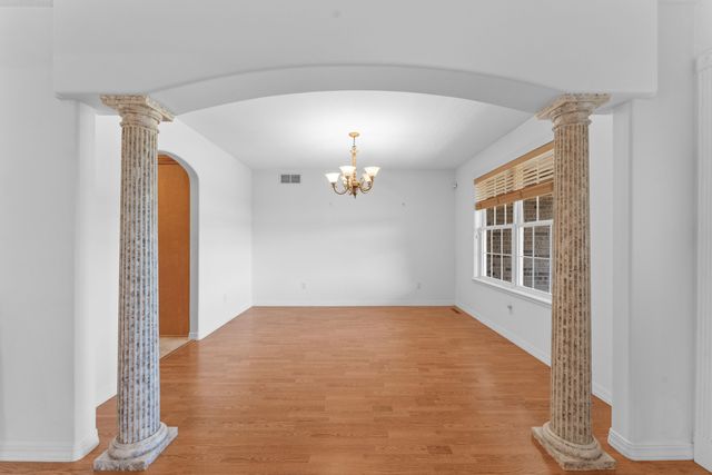 1977 Graham Clark Drive, Hollister, MO 65672