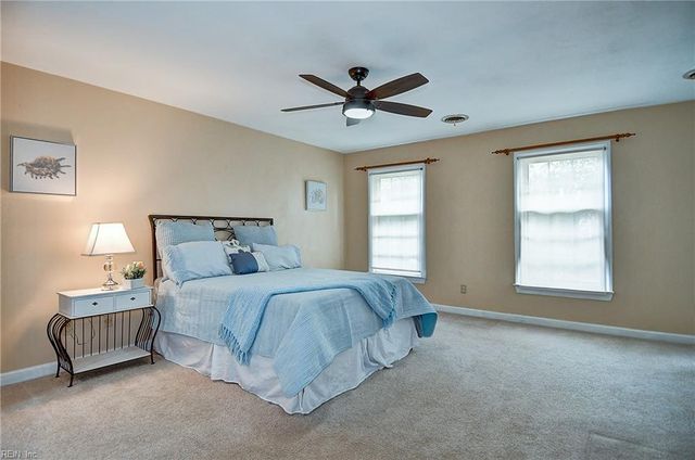 4505 Firview CT, Virginia Beach, VA 23462