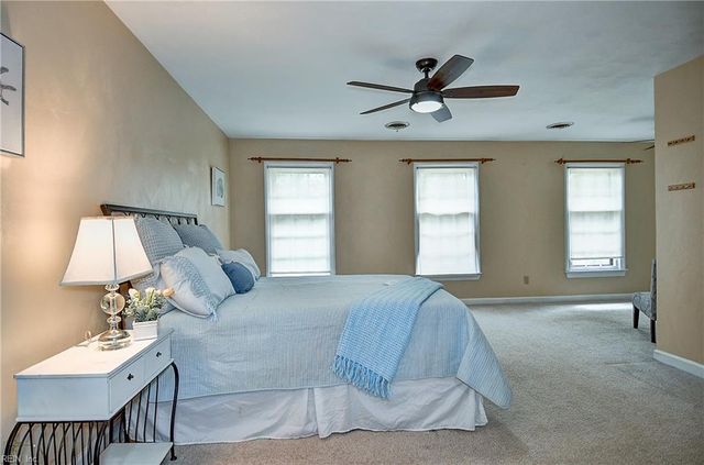 4505 Firview CT, Virginia Beach, VA 23462