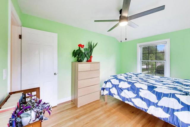 1609 W Brown Street, Arlington Heights, IL 60004