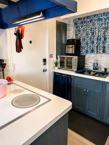 1203 S 17th Avenue, Maywood, IL 60153