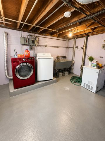 1203 S 17th Avenue, Maywood, IL 60153