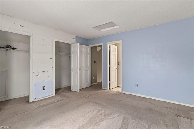 246 Gate House RD, Newport News, VA 23608