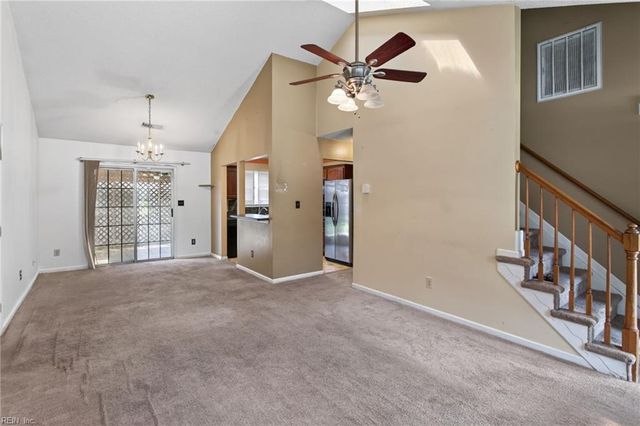 246 Gate House RD, Newport News, VA 23608