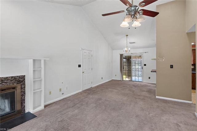 246 Gate House RD, Newport News, VA 23608