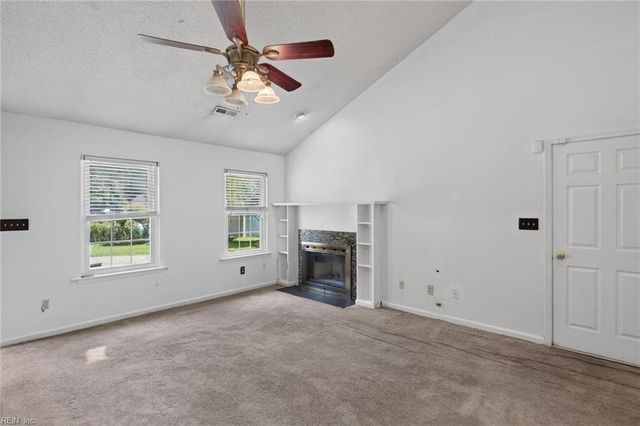 246 Gate House RD, Newport News, VA 23608