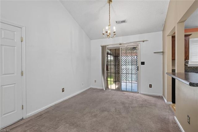 246 Gate House RD, Newport News, VA 23608