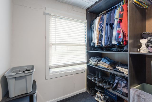 656 S 4th Street, Chesterton, IN 46304