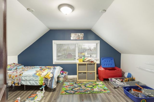 656 S 4th Street, Chesterton, IN 46304