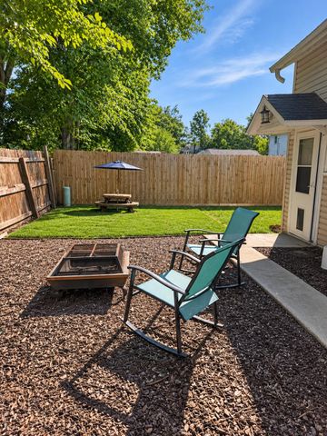 656 S 4th Street, Chesterton, IN 46304