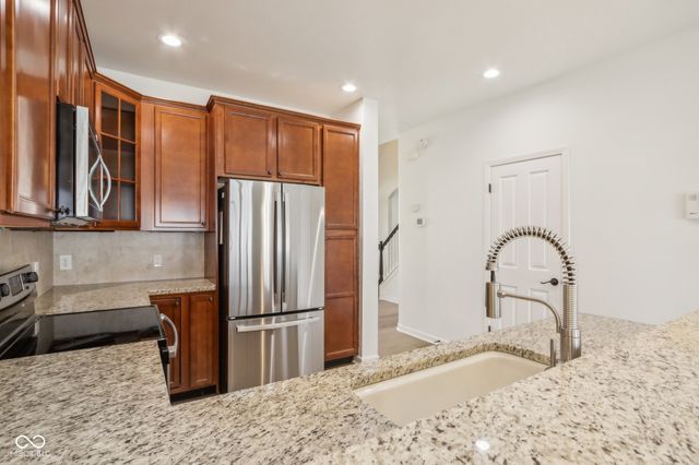 1355 Middlebury Drive, Westfield, IN 46074