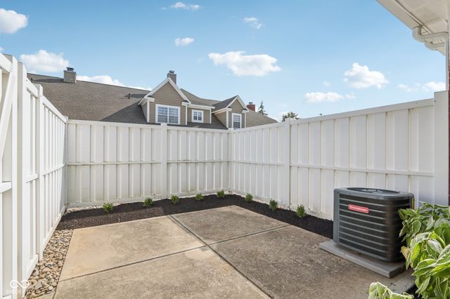 1355 Middlebury Drive, Westfield, IN 46074