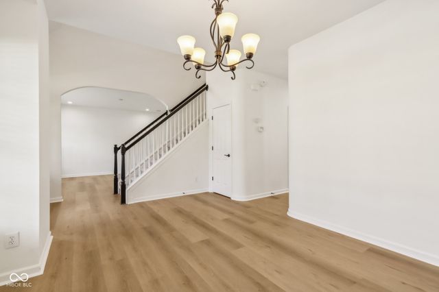 1355 Middlebury Drive, Westfield, IN 46074