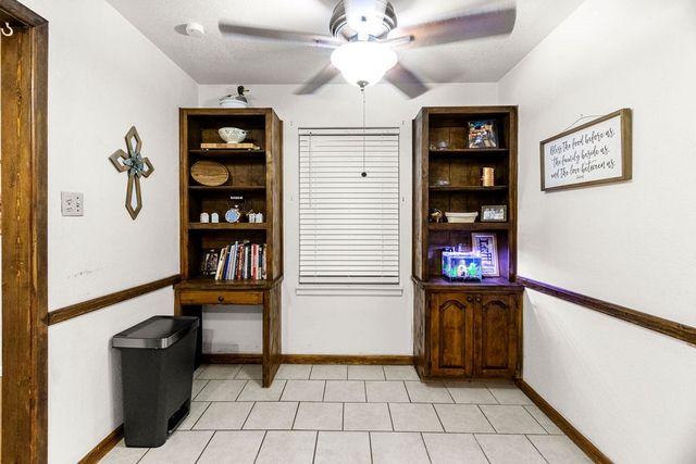 905 NW Ave. L, Andrews, TX 79714