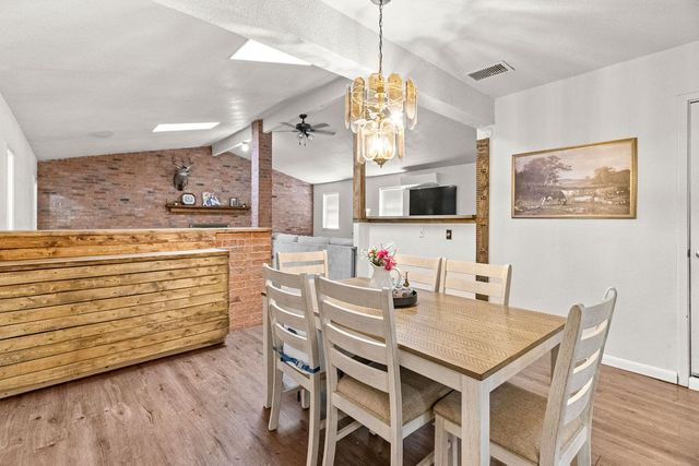 905 NW Ave. L, Andrews, TX 79714