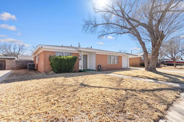 905 NW Ave. L, Andrews, TX 79714