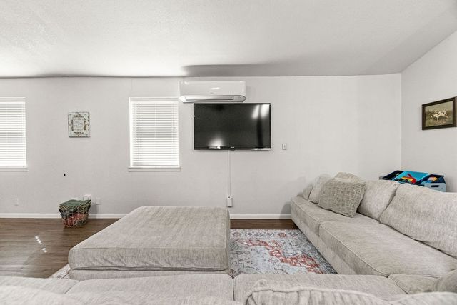 905 NW Ave. L, Andrews, TX 79714