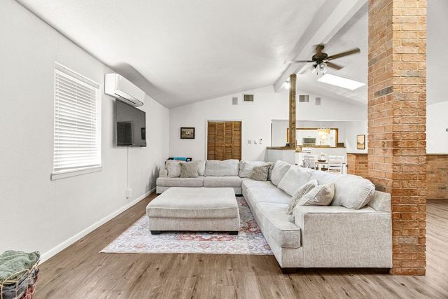 905 NW Ave. L, Andrews, TX 79714