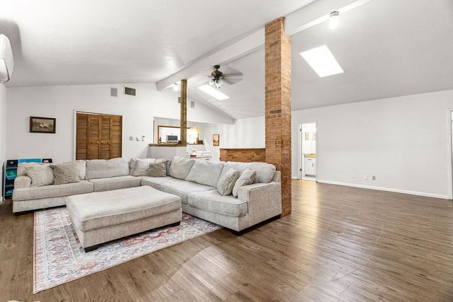 905 NW Ave. L, Andrews, TX 79714