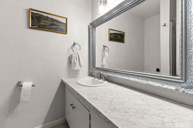 905 NW Ave. L, Andrews, TX 79714