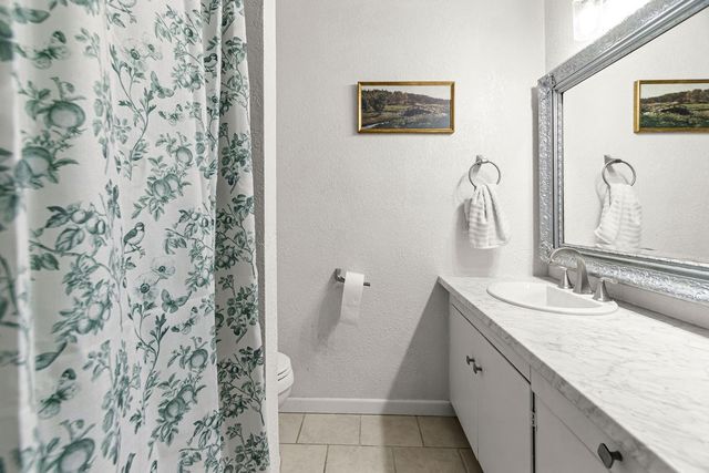 905 NW Ave. L, Andrews, TX 79714