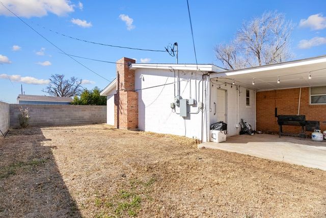 905 NW Ave. L, Andrews, TX 79714