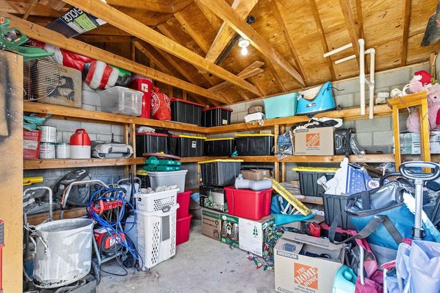 905 NW Ave. L, Andrews, TX 79714