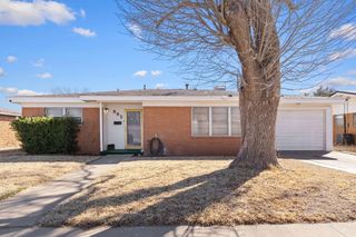 905 NW Ave. L, Andrews, TX 79714