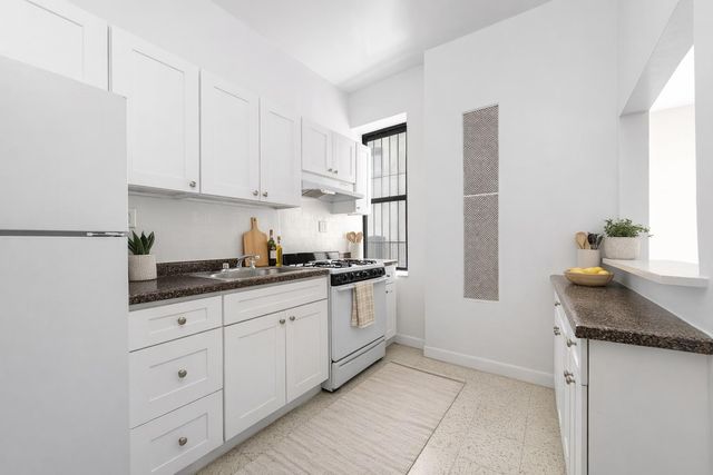 69 Tiemann Pl Apt 11, New York City, NY 10027