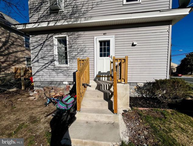 12 S LAUREL STREET, Millville, NJ 08332