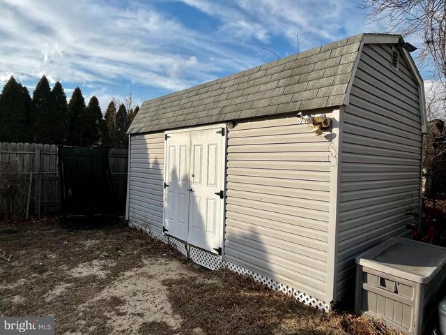 12 S LAUREL STREET, Millville, NJ 08332