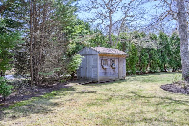 8 Marlboro Road, Brewster, MA 02631